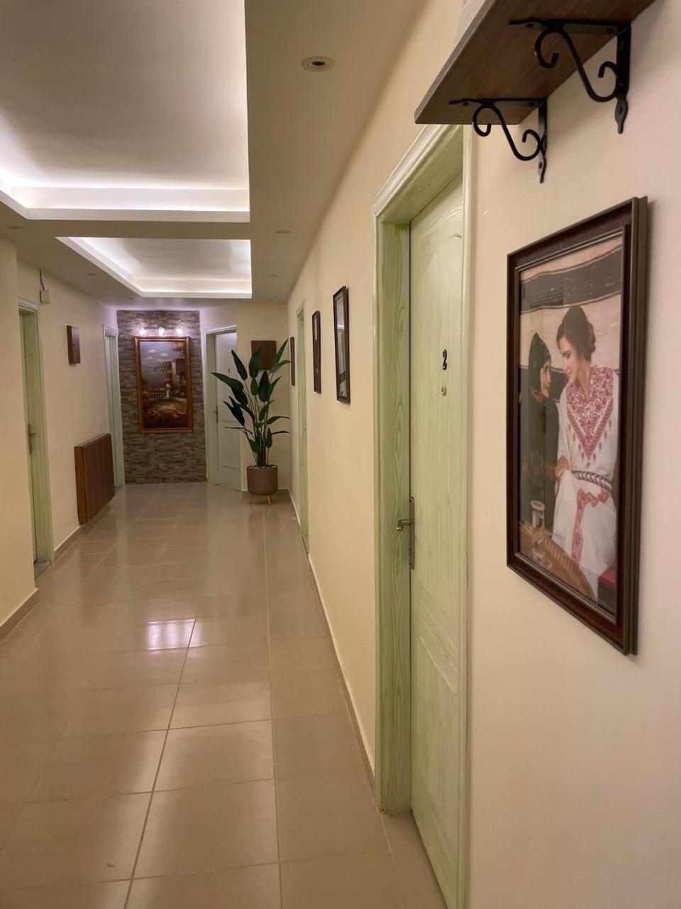 Classy Hostel Madaba Exteriör bild