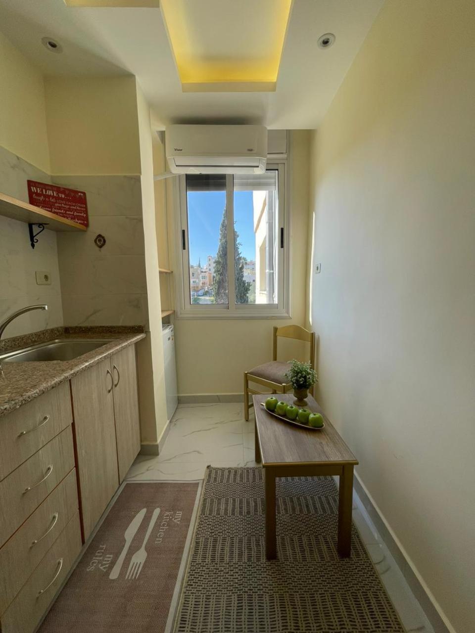 Classy Hostel Madaba Exteriör bild