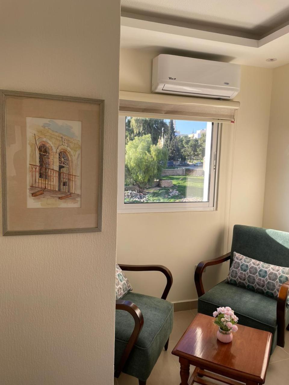 Classy Hostel Madaba Exteriör bild