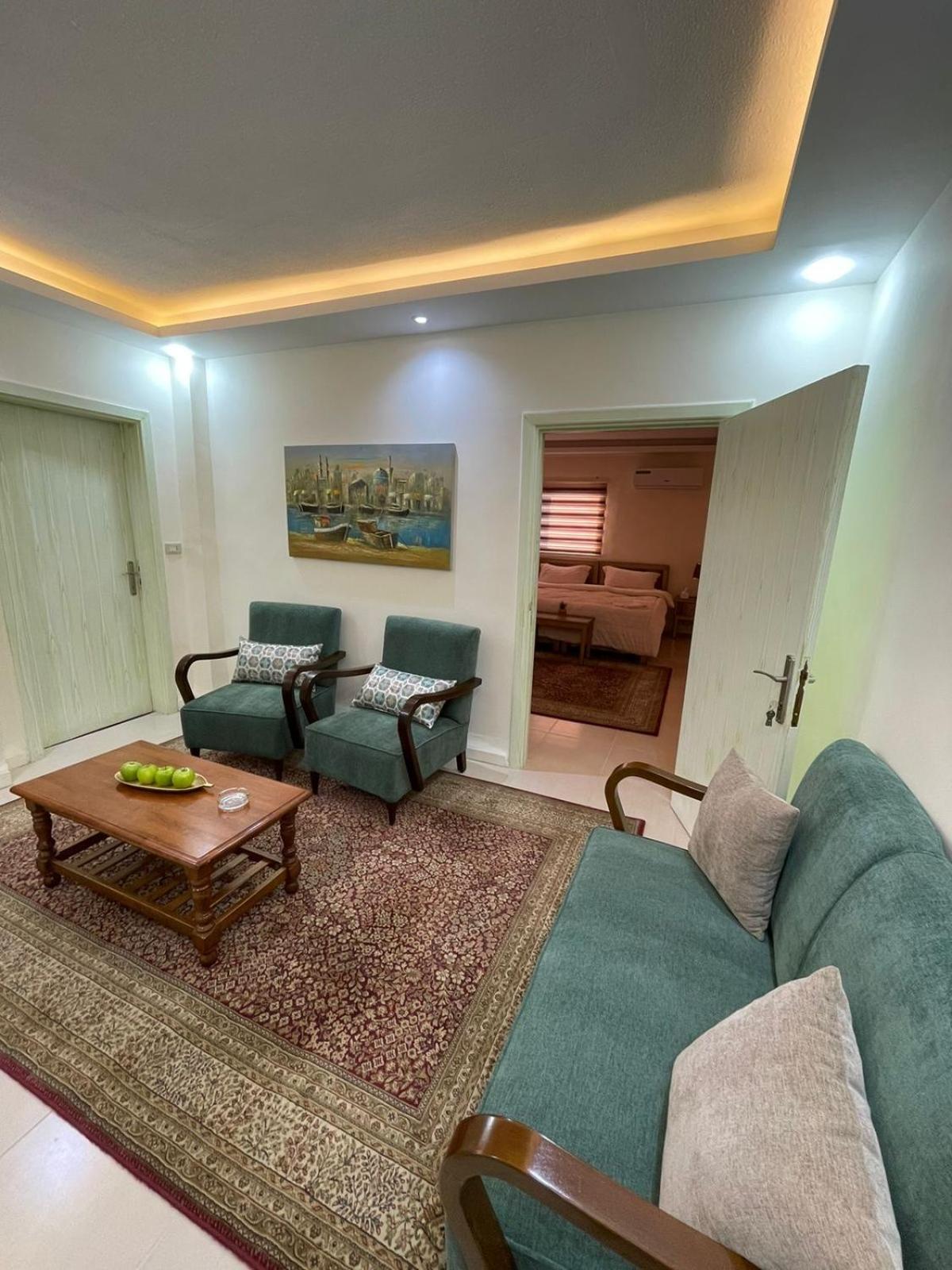 Classy Hostel Madaba Exteriör bild