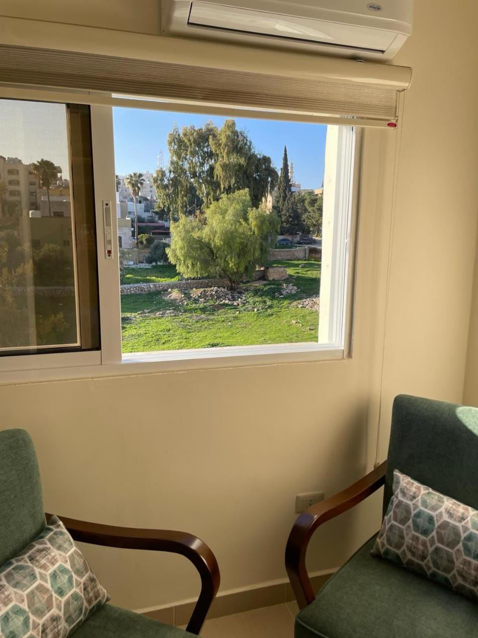 Classy Hostel Madaba Exteriör bild